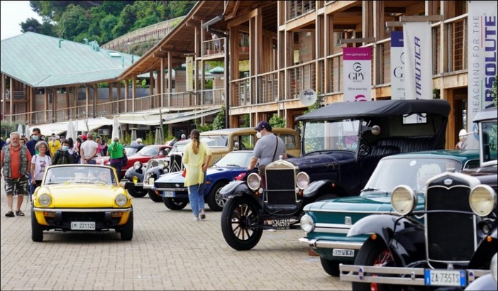 E' tutto pronto per la IV edizione del Concorso d’Eleganza Marina di Varazze Classic Cars E' tutto pronto per la IV edizione del Concorso d’Eleganza Marina di Varazze Classic Cars