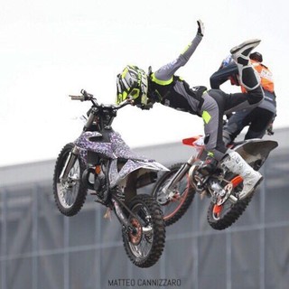 Motori | Acrobazie sul Ponte Monumentale: Vanni Oddera e la Fondazione Gigi Ghirotti insieme per la 11ª edizione di “Non ti scordar di me”: