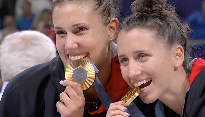 Italvolley d'Oro, Albisola esulta per Ilaria Spirito: "Giornata storica, aspettiamo il suo rientro per festeggiarla" Italvolley d'Oro, Albisola esulta per Ilaria Spirito: "Giornata storica, aspettiamo il suo rientro per festeggiarla"