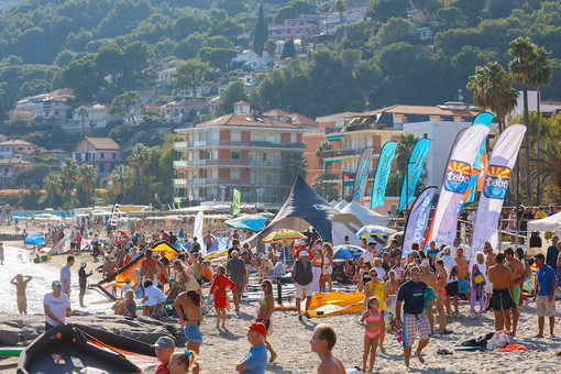 Andora. Applausi, sorrisi e tanti buoni riscontri per la 12° edizione del WindFestival (Foto e Video) Andora. Applausi, sorrisi e tanti buoni riscontri per la 12° edizione del WindFestival (Foto e Video)